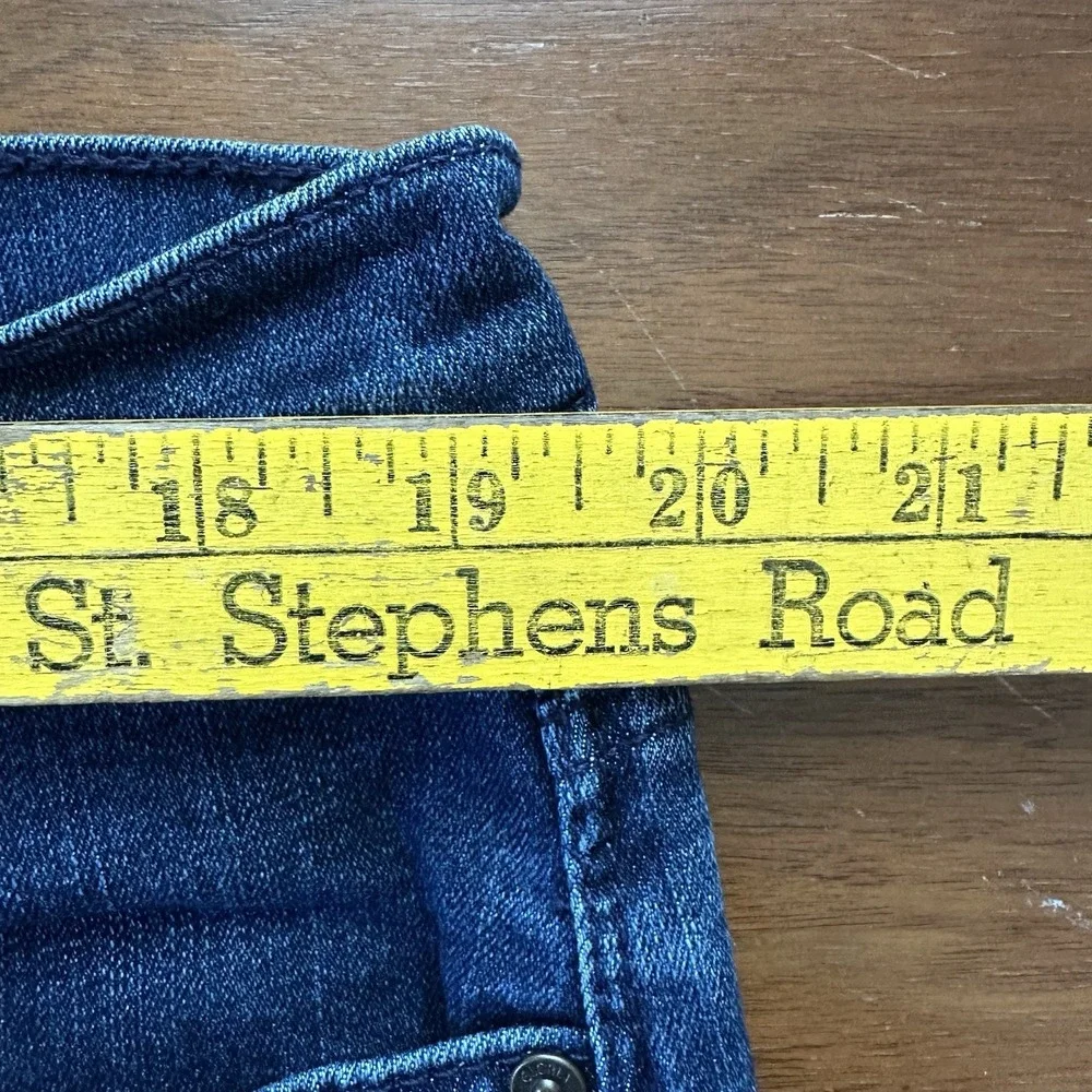 Gloria Vanderbilt Amanda Jeans Women's 16W Denim Stretch 2 Pairs - Picture 5 of 12